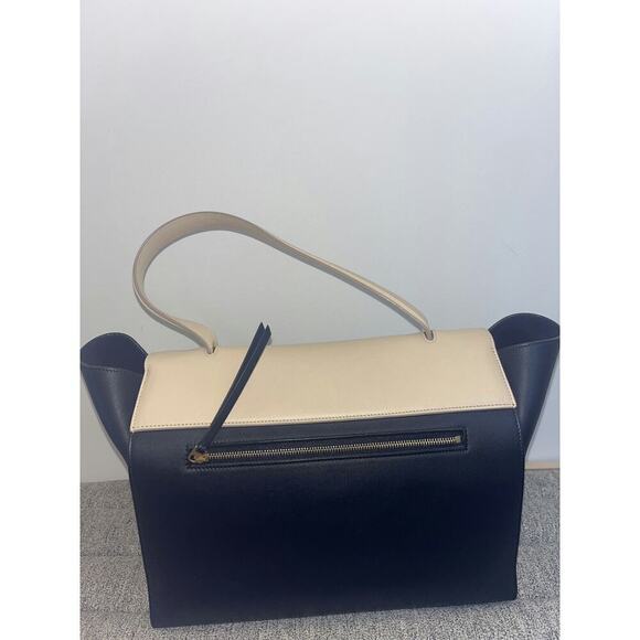 Céline Large Bi-Color Belt Bag in Smooth Calfskin Leather - Picture 2 of 4